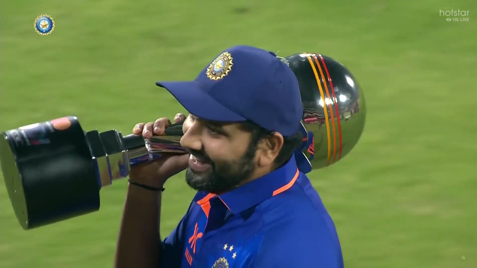 IND vs NZ:रोहित-गिल का शतक कॉनवे के शतक पर पड़ा भारी रोहित के इस फैसले की वजह से भारत ने न्यूजीलैंड को 90 रन से हरा, वनडे रैंकिंग में भी नंबर-1 बना भारत 2